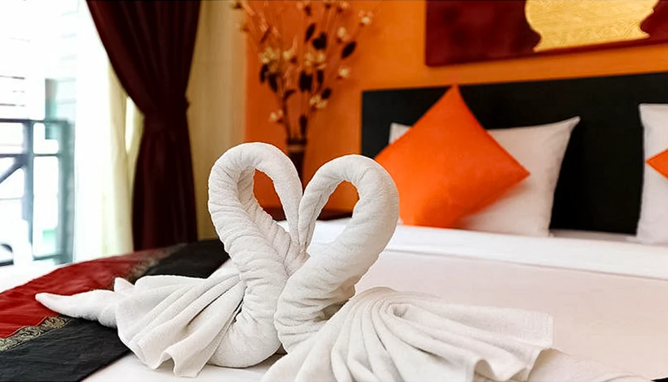 هتل ات هوم بوتیک پوکت